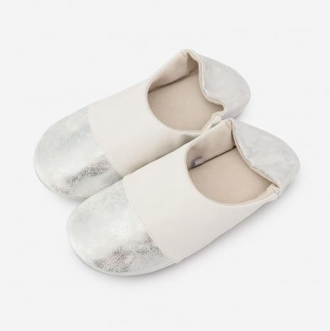 Badrum ルームシューズ 23 24 5cm M ホワイト シルバー 1 001 5 000円 Actus Online アクタスオンライン Actus Online Badrum ルームシューズ 23 24 5cm M ホワイト シルバー 1 001 5 000円 Actus Online アクタスオンライン Actus Online